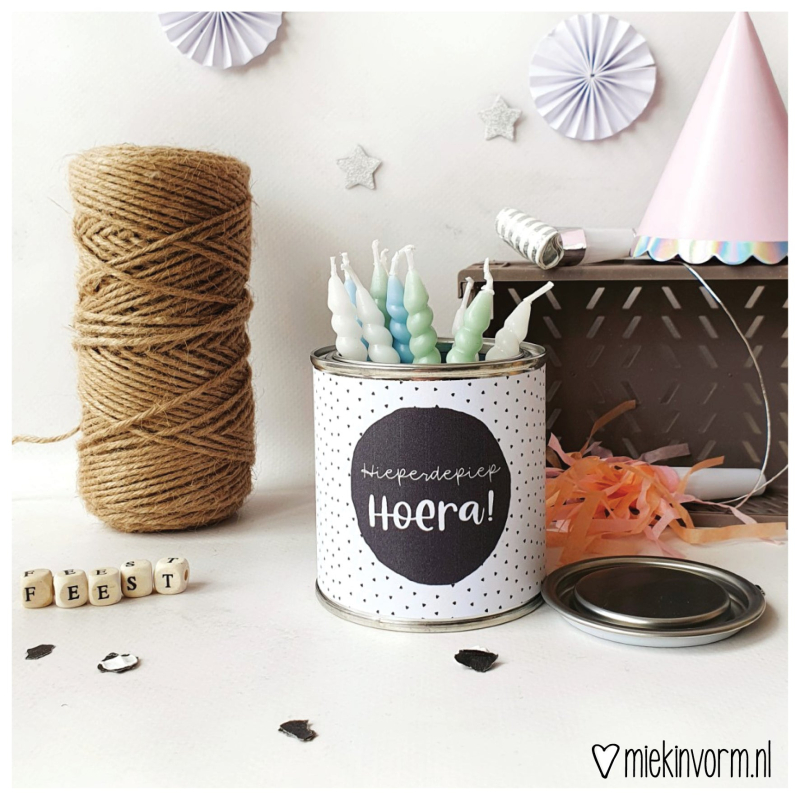 Blikje met wikkel | Hieperdepiep hoera